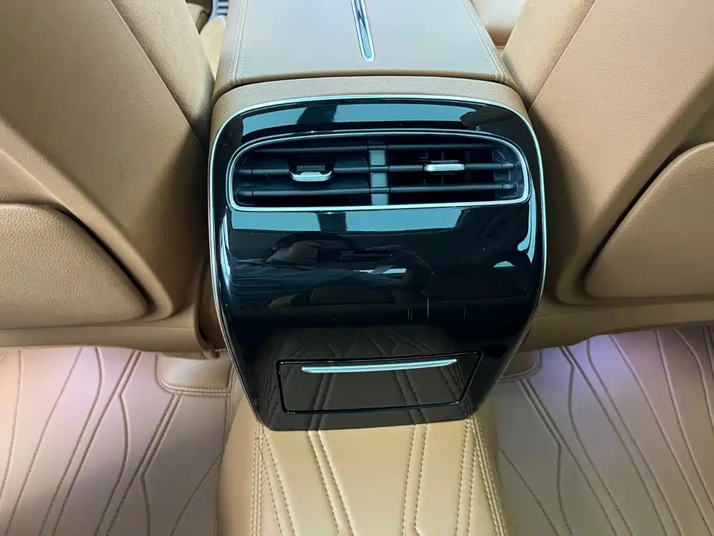 Hongqi Hongqi H9 — миниатюра 12