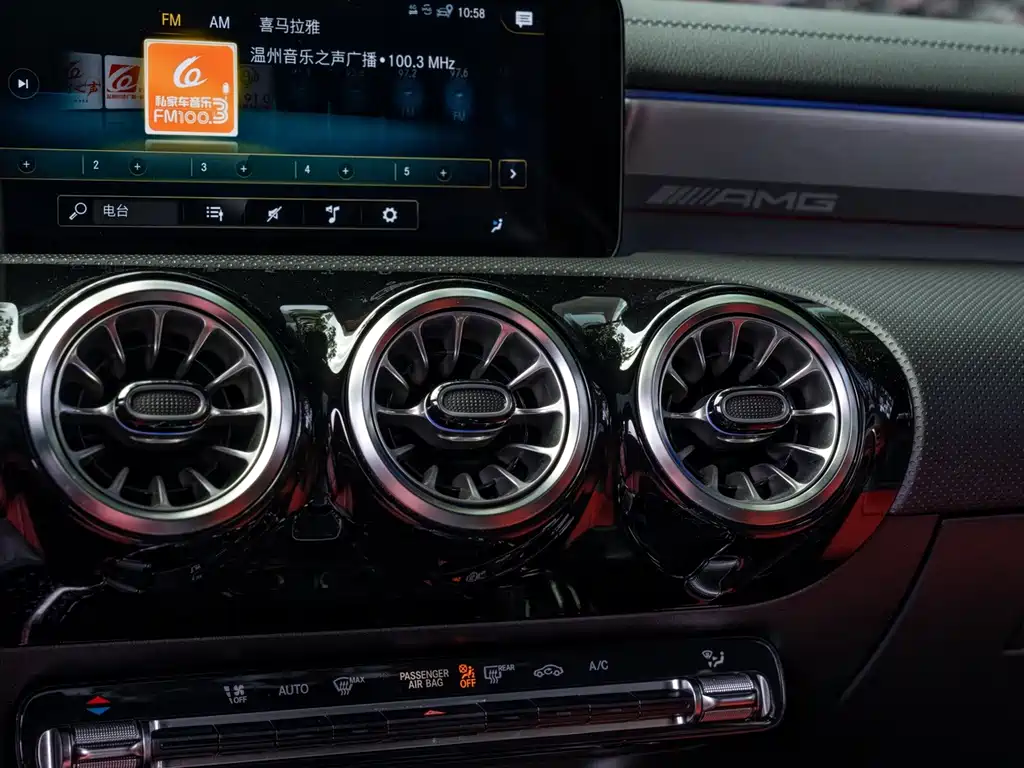 Mercedes-Benz CLA AMG — миниатюра 7