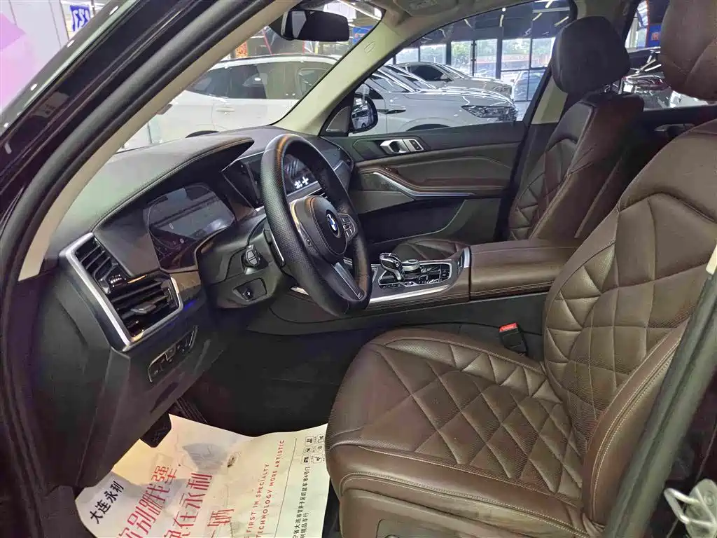 BMW X5 — миниатюра 10