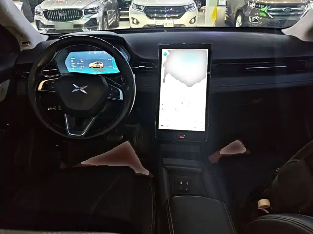 XPeng G3 — миниатюра 10