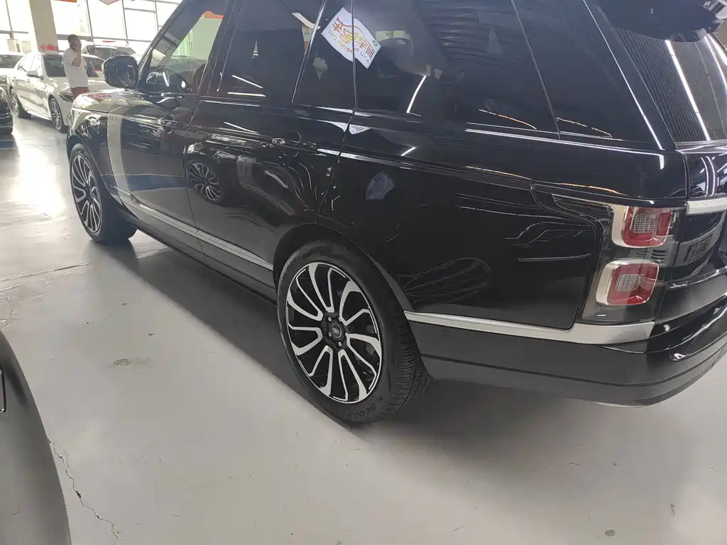 Land Rover Range Rover — миниатюра 10