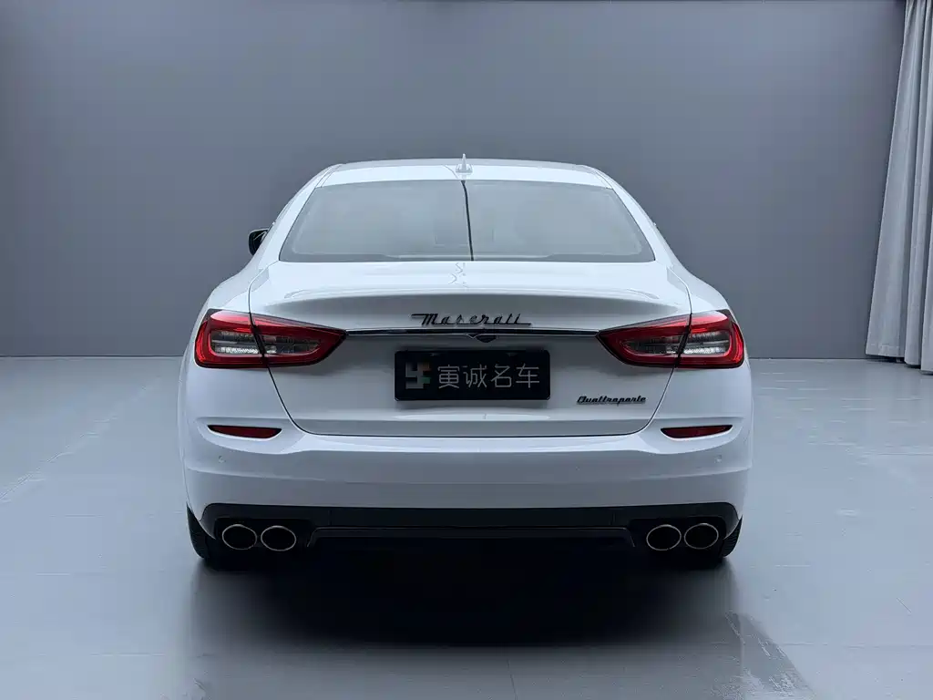 Maserati Quattroporte — миниатюра 3