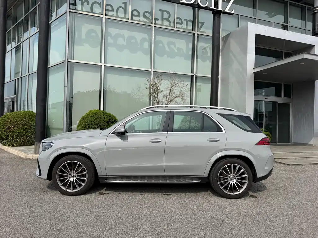 Mercedes-Benz GLE (Import) — миниатюра 18
