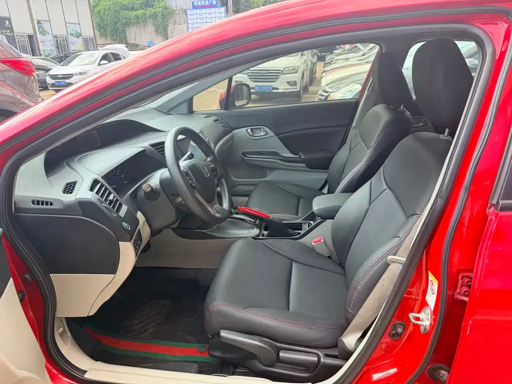 Honda Civic — миниатюра 5