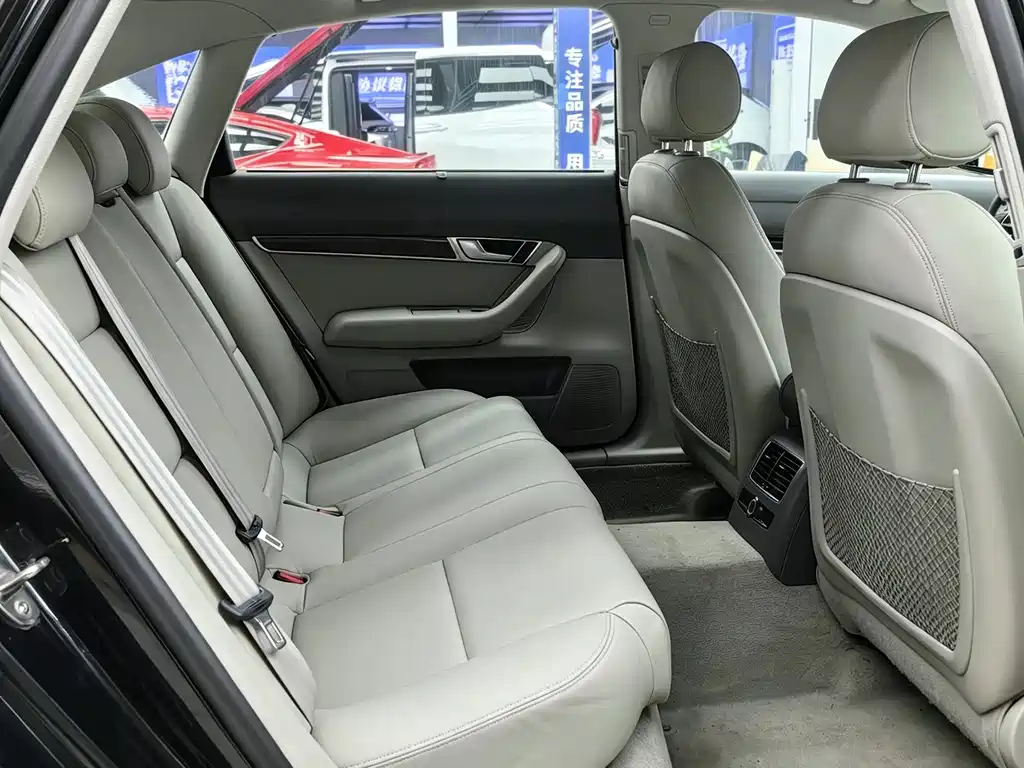 Audi A6L — миниатюра 10