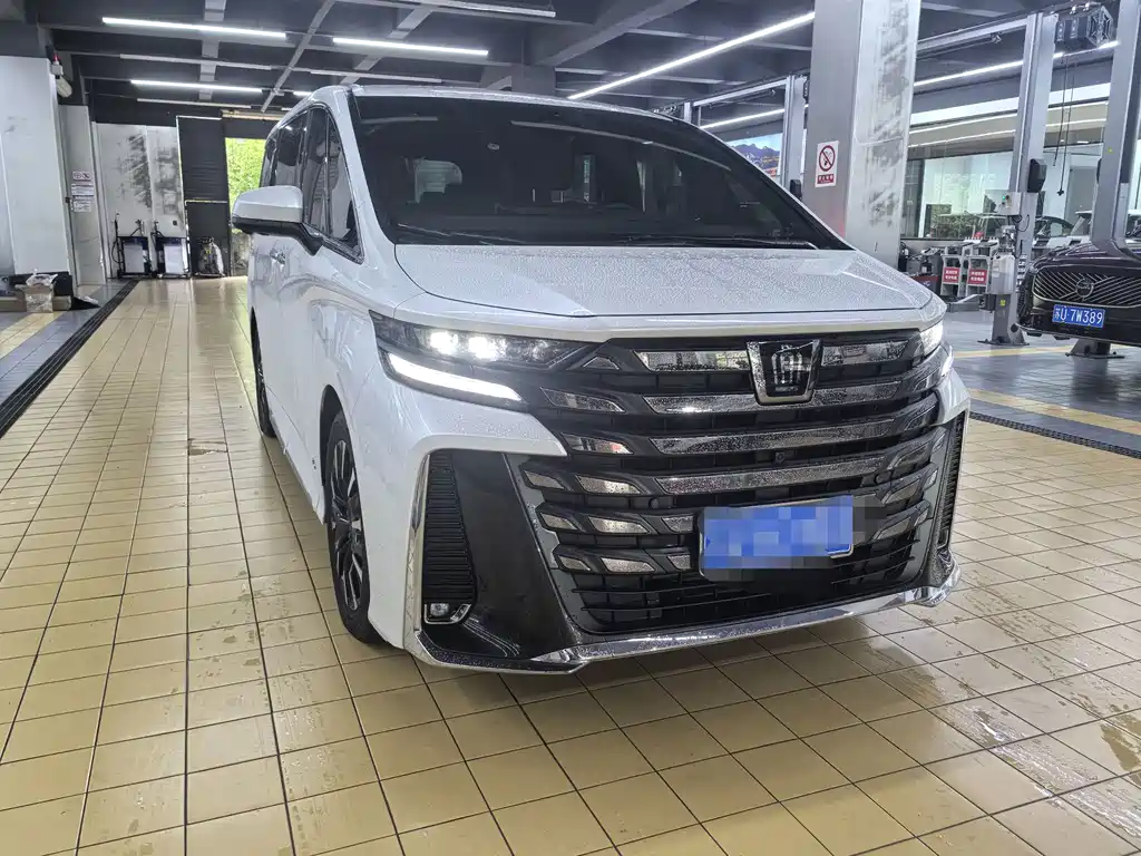 Toyota Vellfire — миниатюра 4