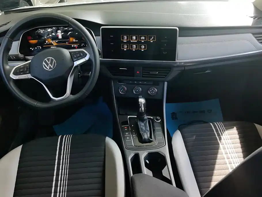 Volkswagen Bora — миниатюра 12