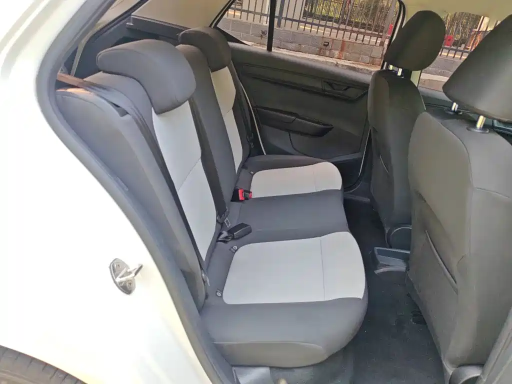 Skoda Fabia — миниатюра 17