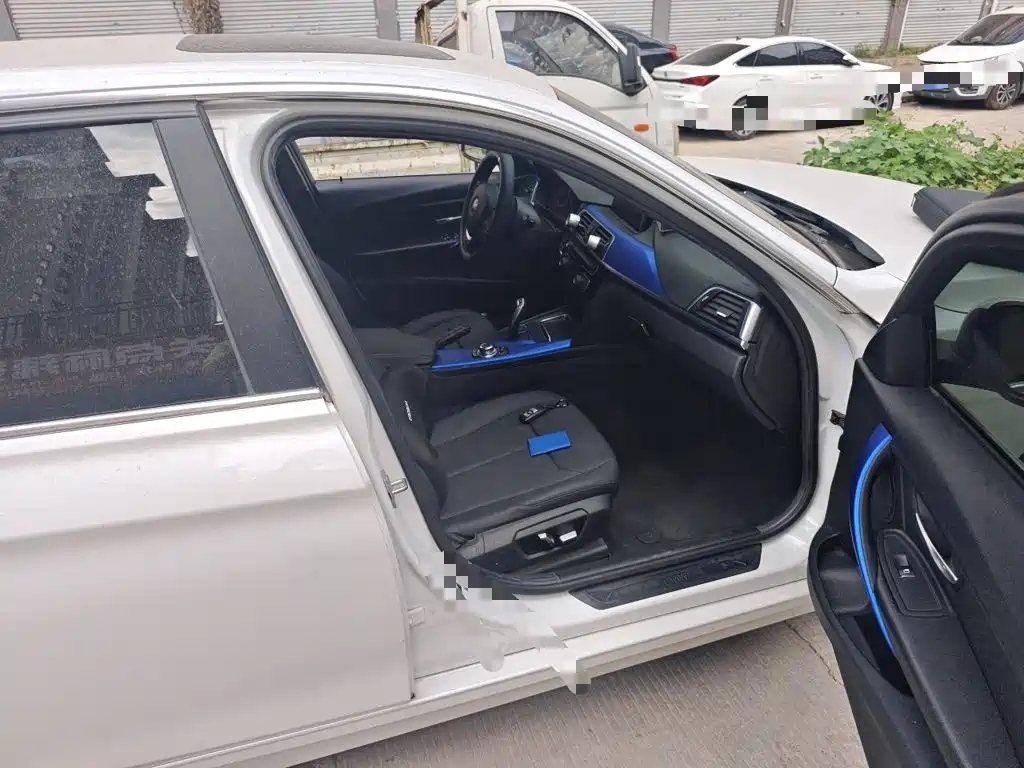 BMW 3 Series — миниатюра 18