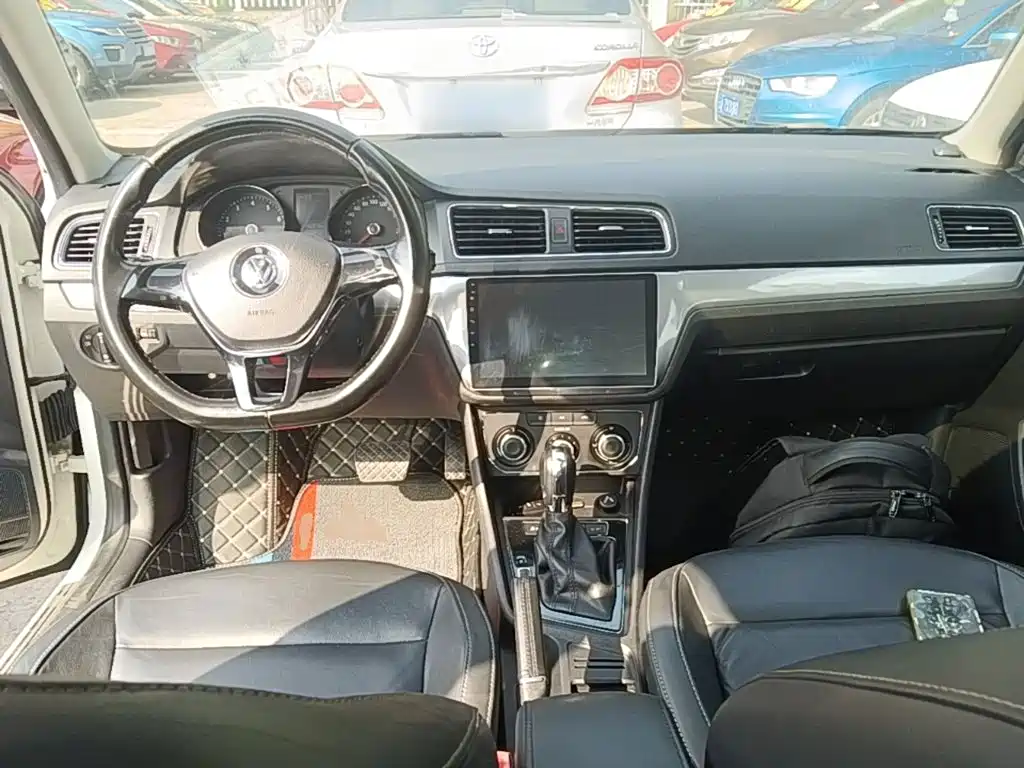 Volkswagen Lavida — миниатюра 10