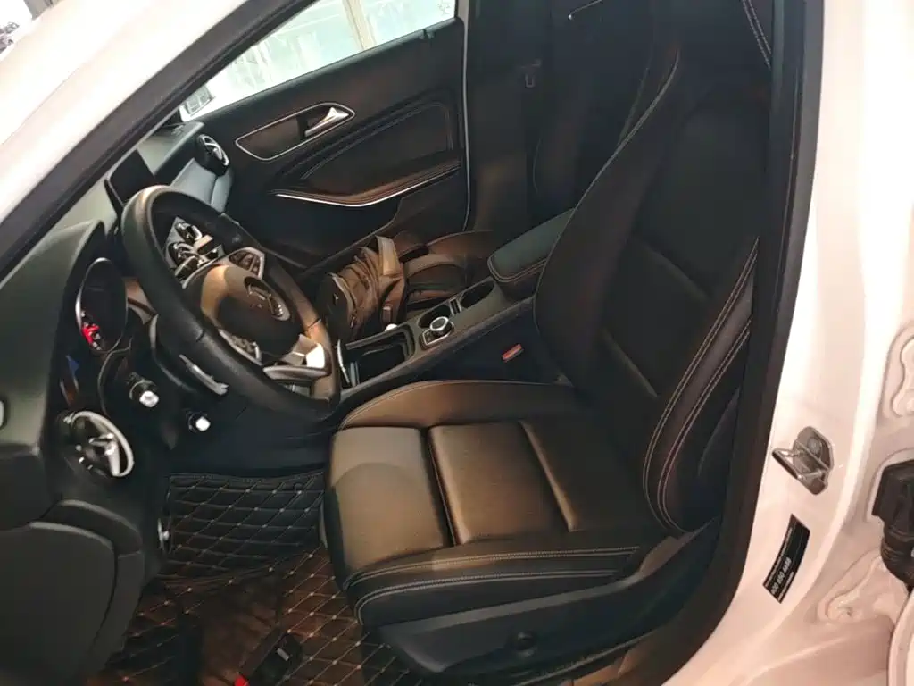 Mercedes-Benz GLA — миниатюра 15