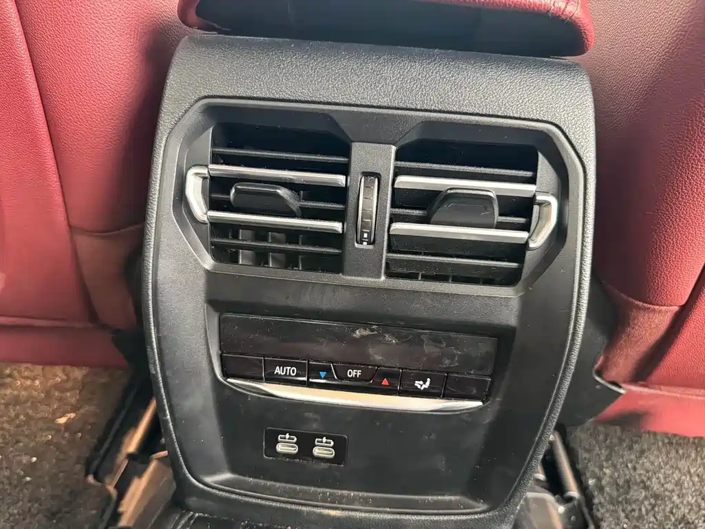 BMW i3 2022 eDrive 35 L