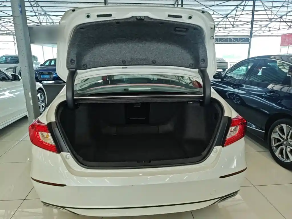 Honda Accord — миниатюра 19