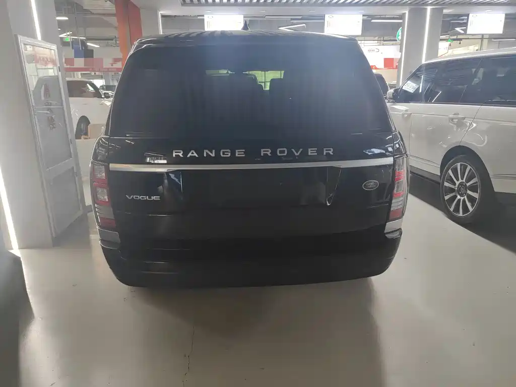 Land Rover Range Rover — миниатюра 12