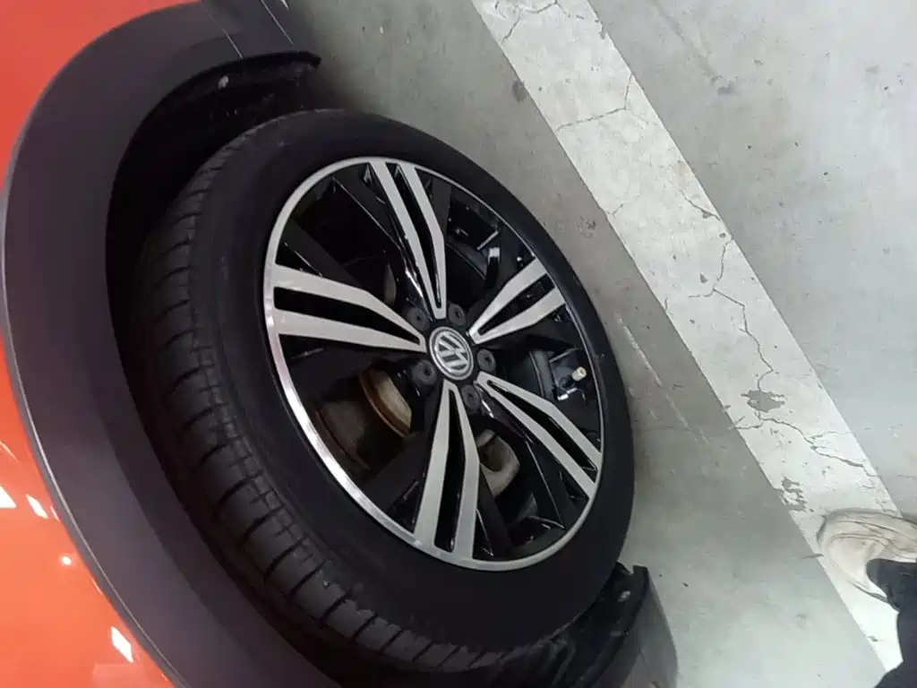Volkswagen Touran — миниатюра 23