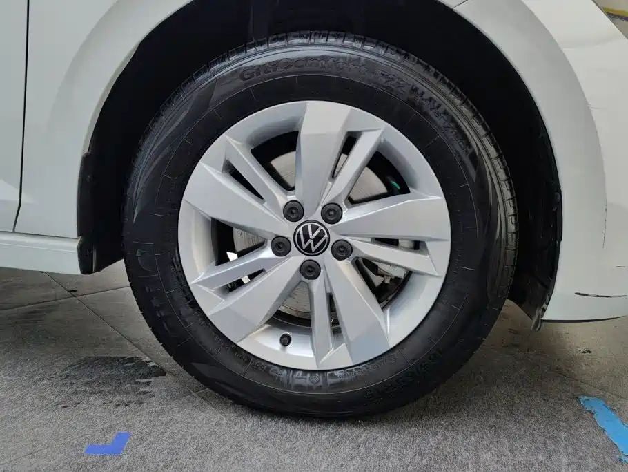 Volkswagen Polo — миниатюра 6