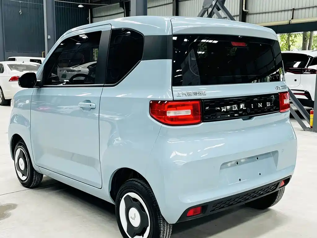 Wuling MINIEV — миниатюра 6