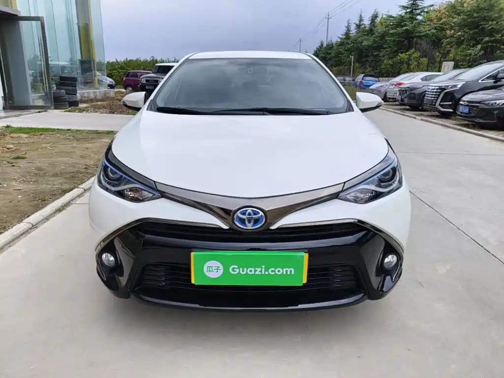 Toyota Levin Twin Engine E+ — миниатюра 3