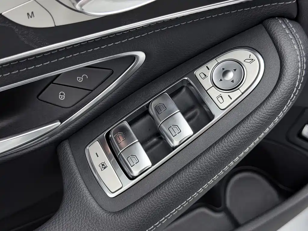 Mercedes-Benz C-Class — миниатюра 41