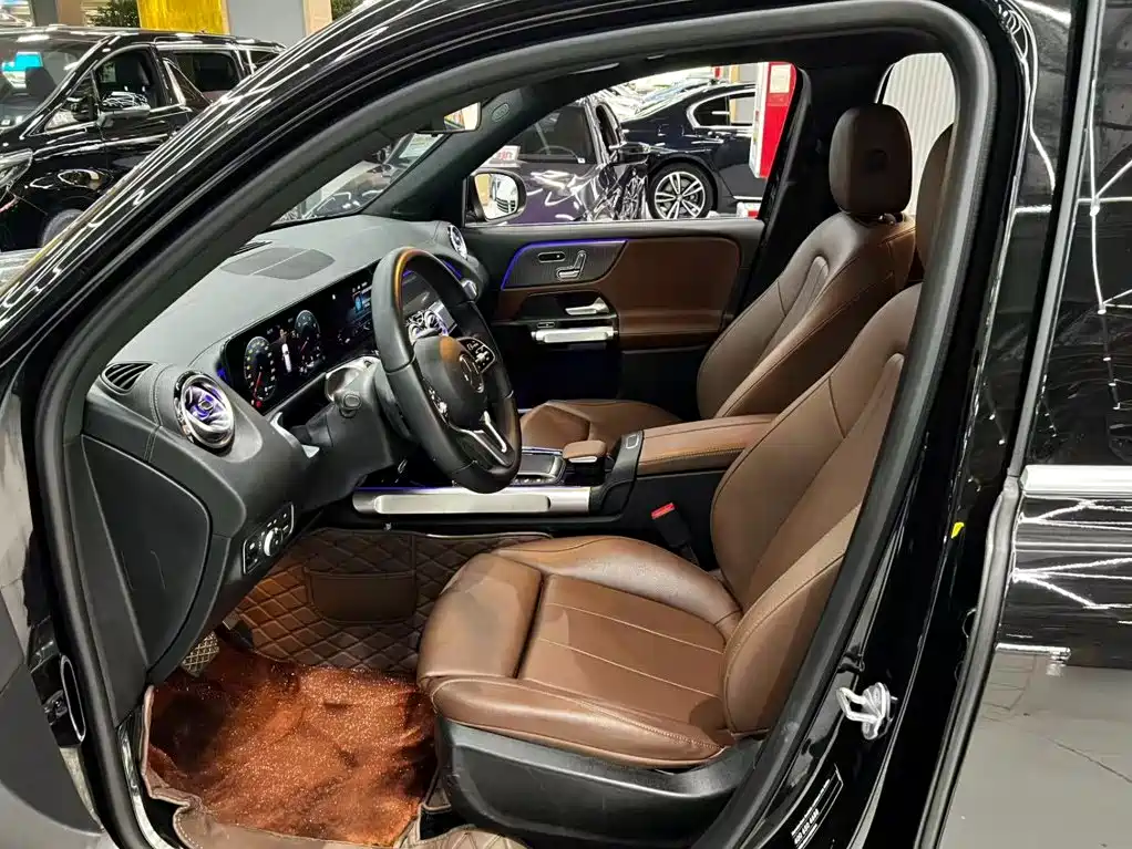 Mercedes-Benz GLB — миниатюра 2