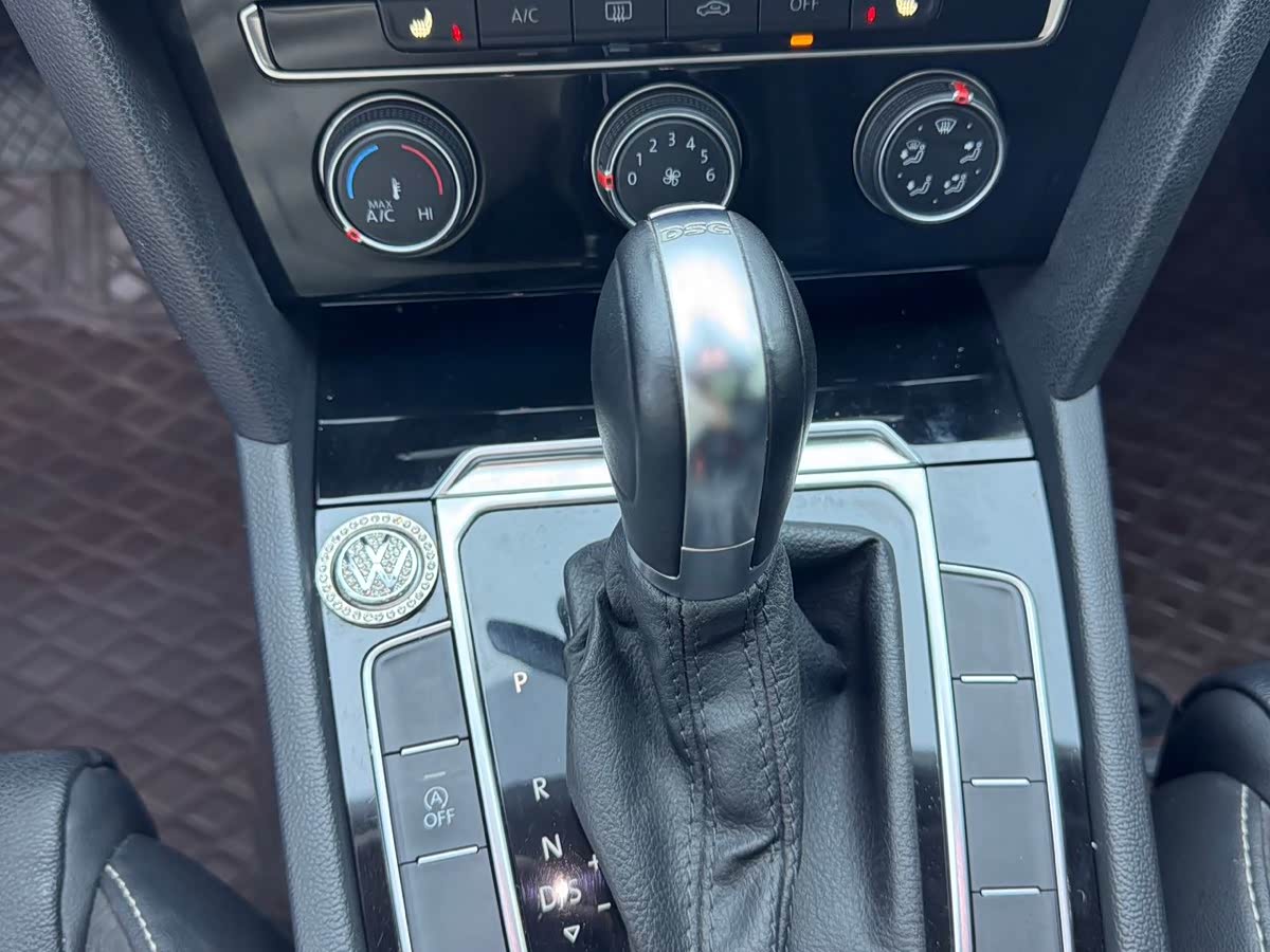 Volkswagen Magotan 1.4 л 2023 г. Чёрный, пробег 49000 км