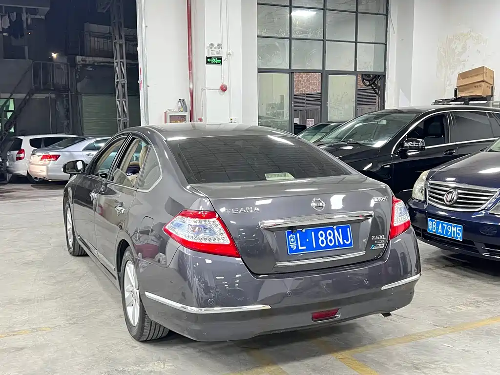 Nissan Teana — миниатюра 4