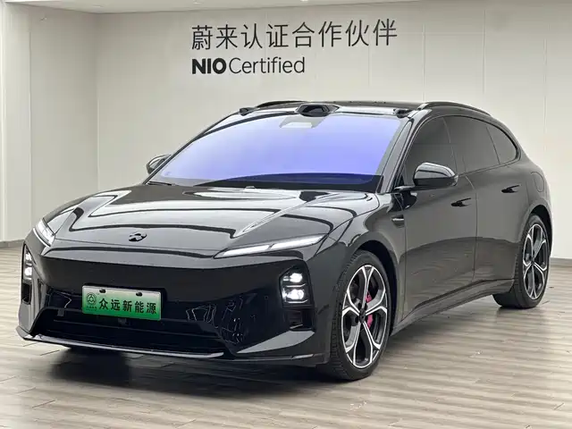 NIO NIO ET5T 2025