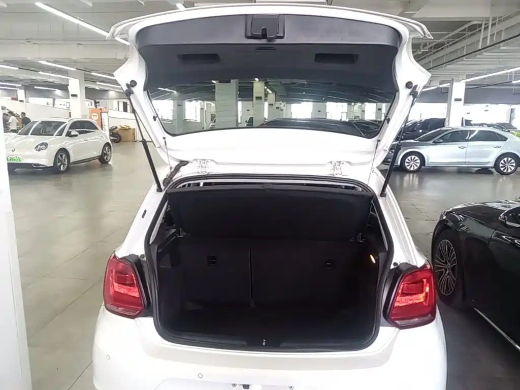 Volkswagen Polo — миниатюра 18