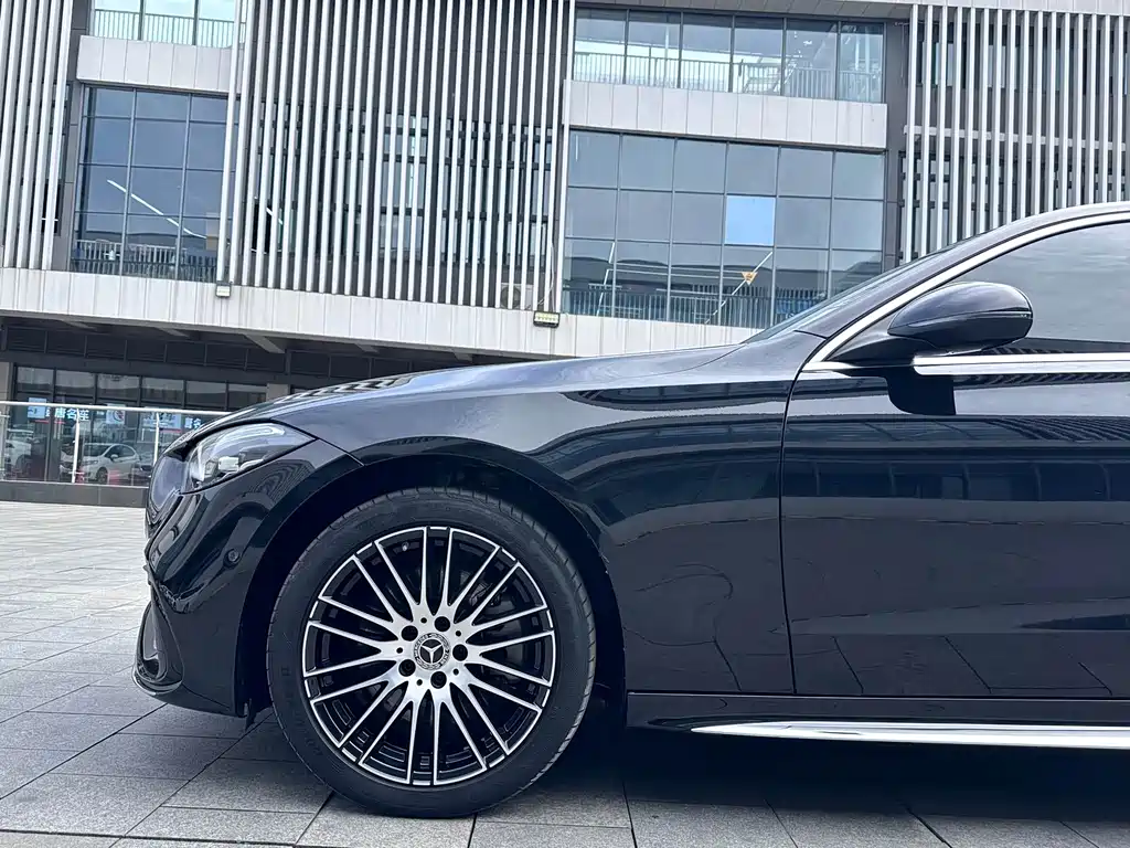 Mercedes-Benz C-Class — миниатюра 4