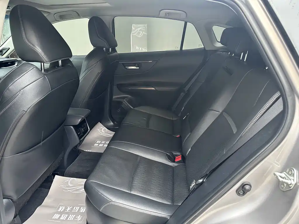 Toyota Venza 2022 2.5L CVT Luxury