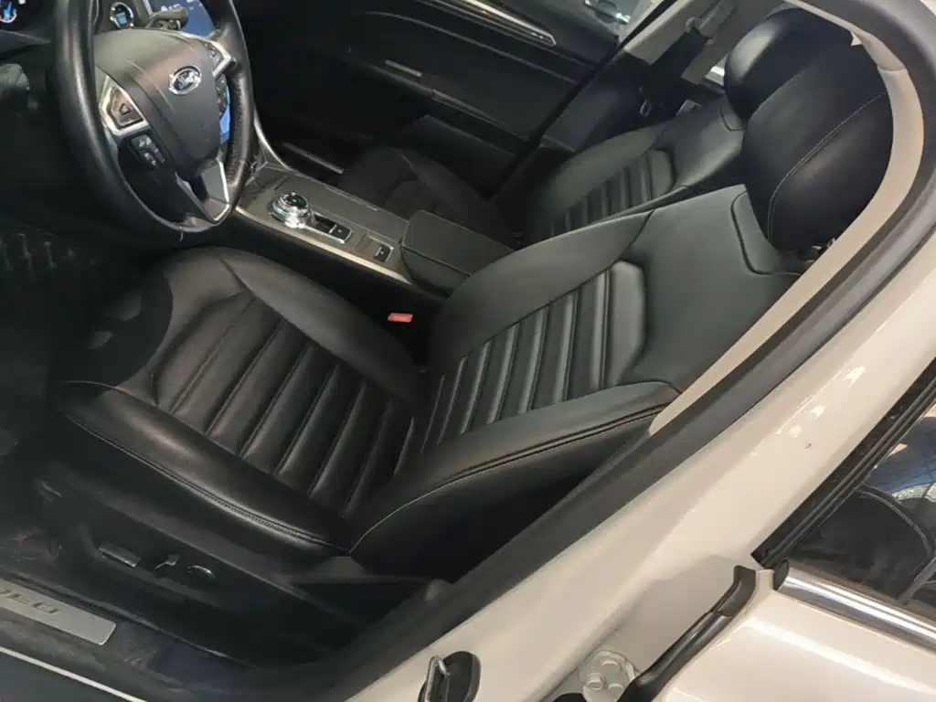 Ford Mondeo — миниатюра 15