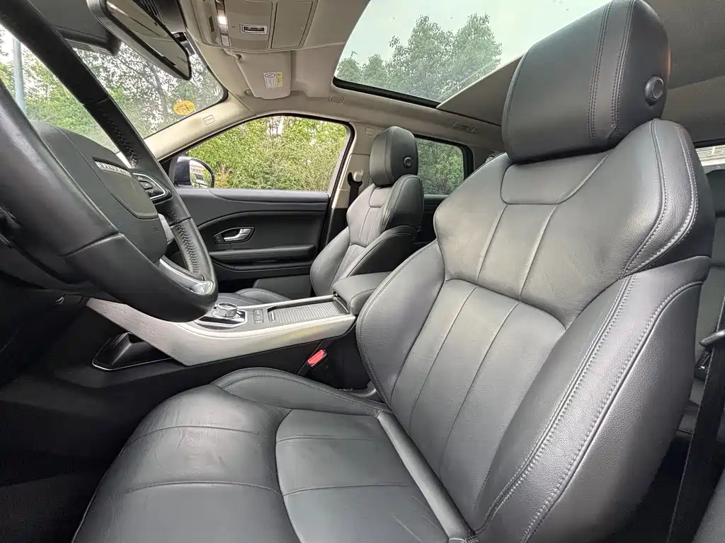 Land Rover Range Rover Evoque 2016 2.0T PURE