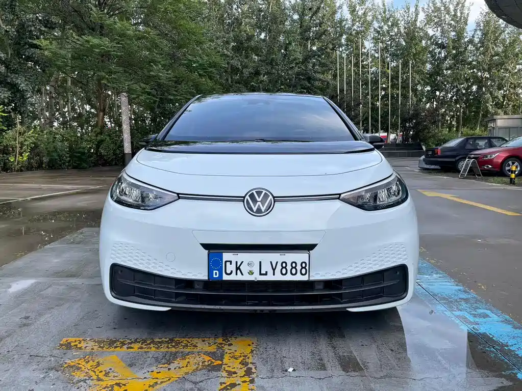 Volkswagen ID.3 — миниатюра 2
