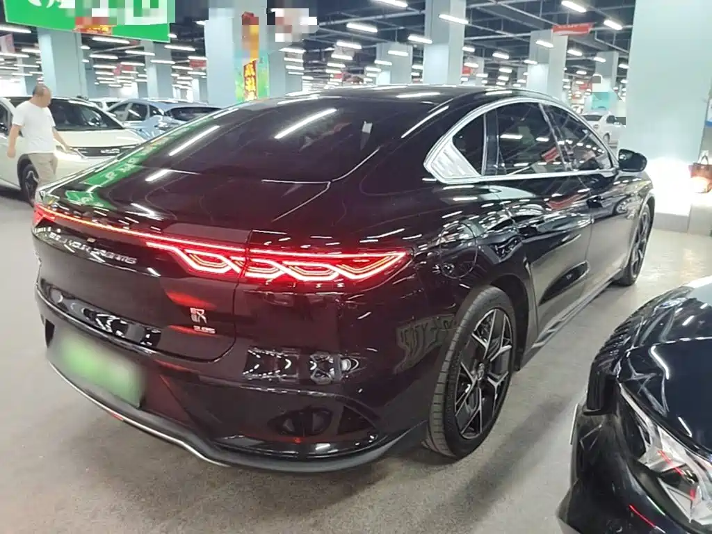 BYD Han 2022 EV 715KM