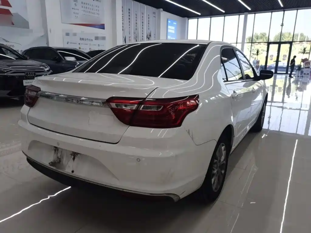 Geely Vision — миниатюра 7
