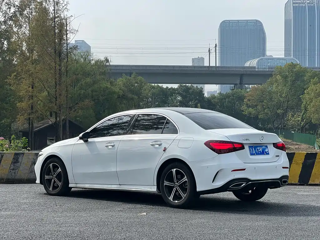 Mercedes-Benz A-Class — миниатюра 5