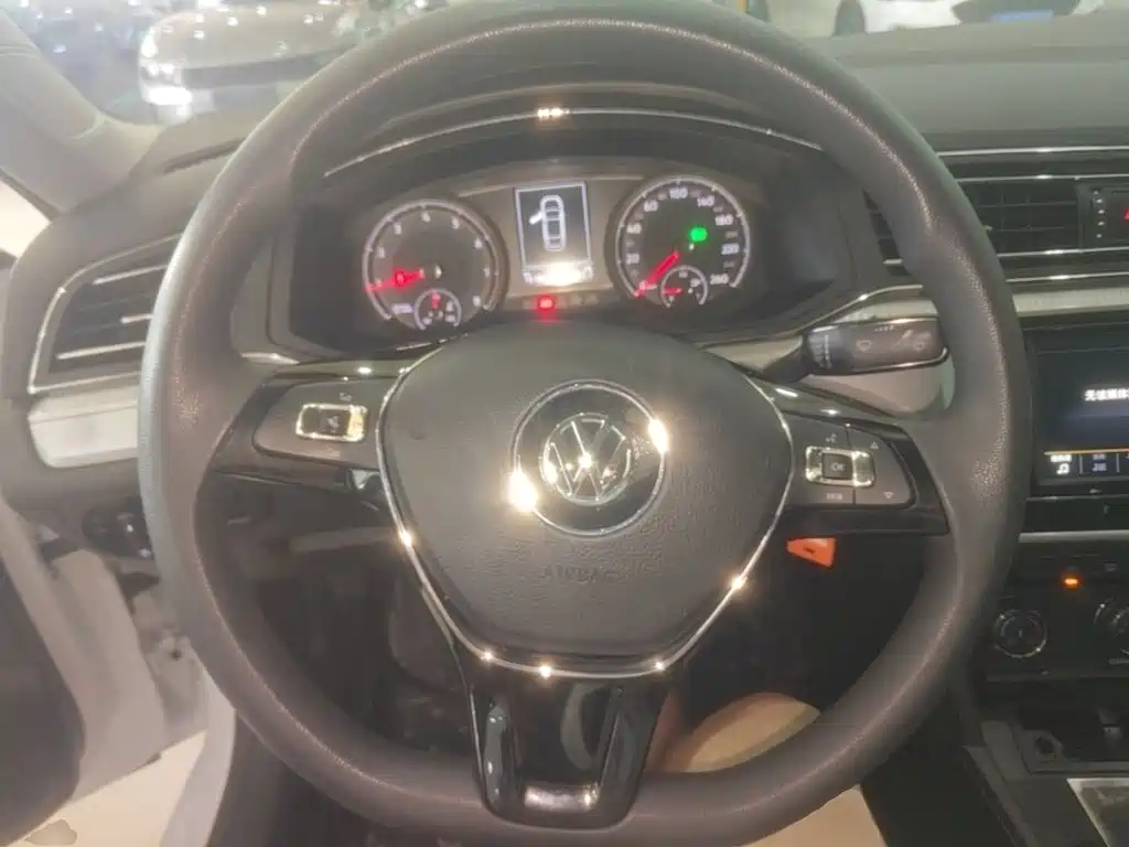 Volkswagen Lamando — миниатюра 11