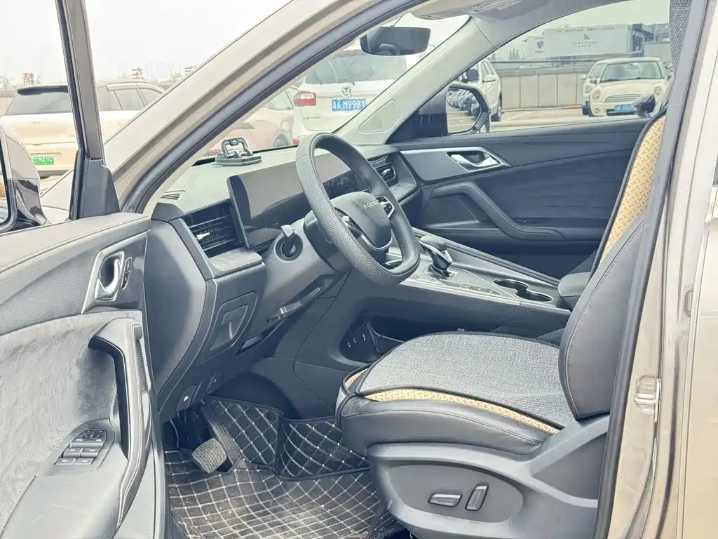 Roewe D5X DMH — миниатюра 6