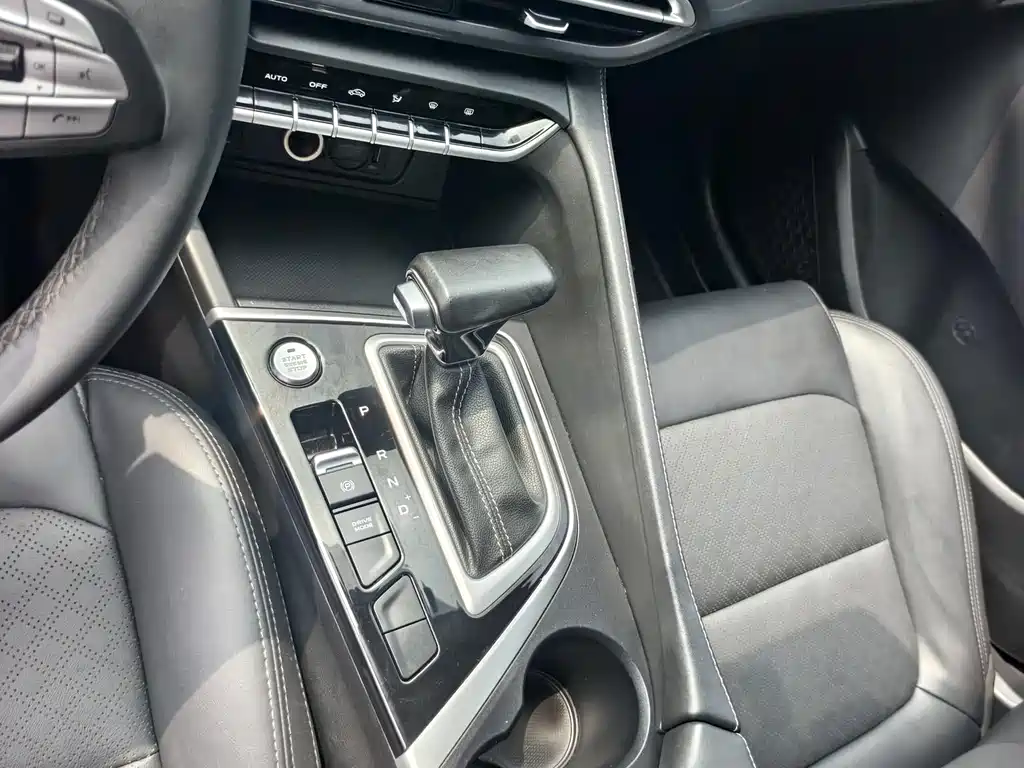 Changan Eado — миниатюра 8