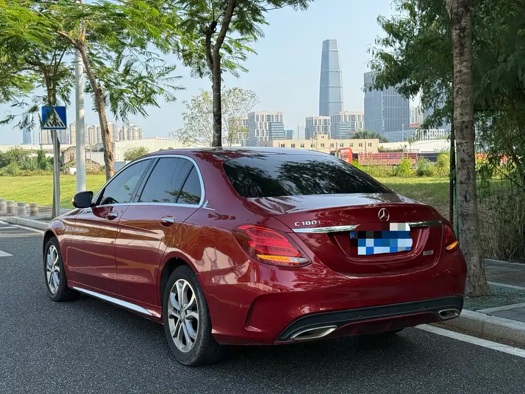 Mercedes-Benz C-Class — миниатюра 4