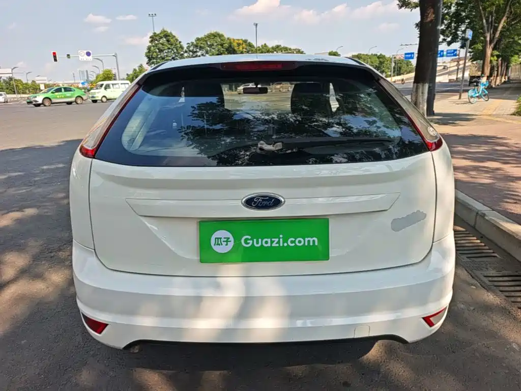 Ford Focus — миниатюра 6