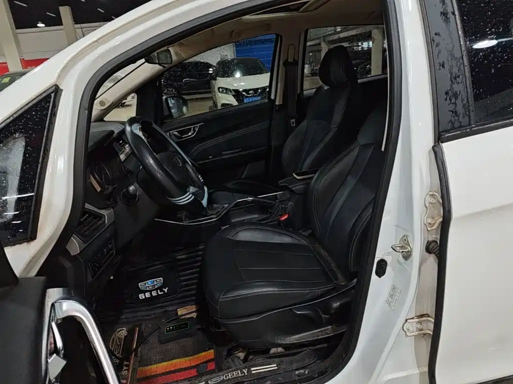 Geely Vision X3 — миниатюра 15