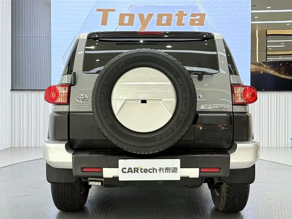 Toyota FJ Cruiser FJ 2019 4.0L AT