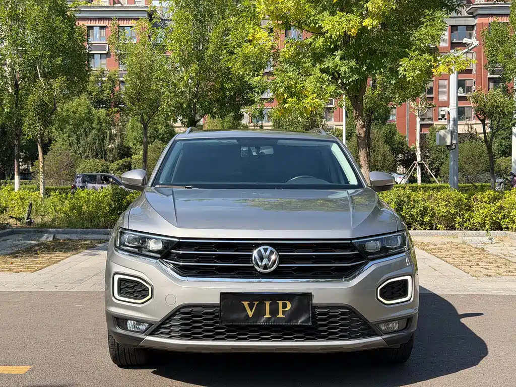 Volkswagen T-Roc — миниатюра 2