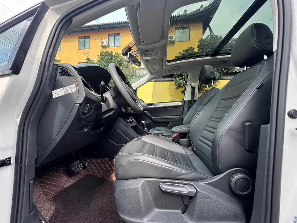 Volkswagen Touran — миниатюра 7