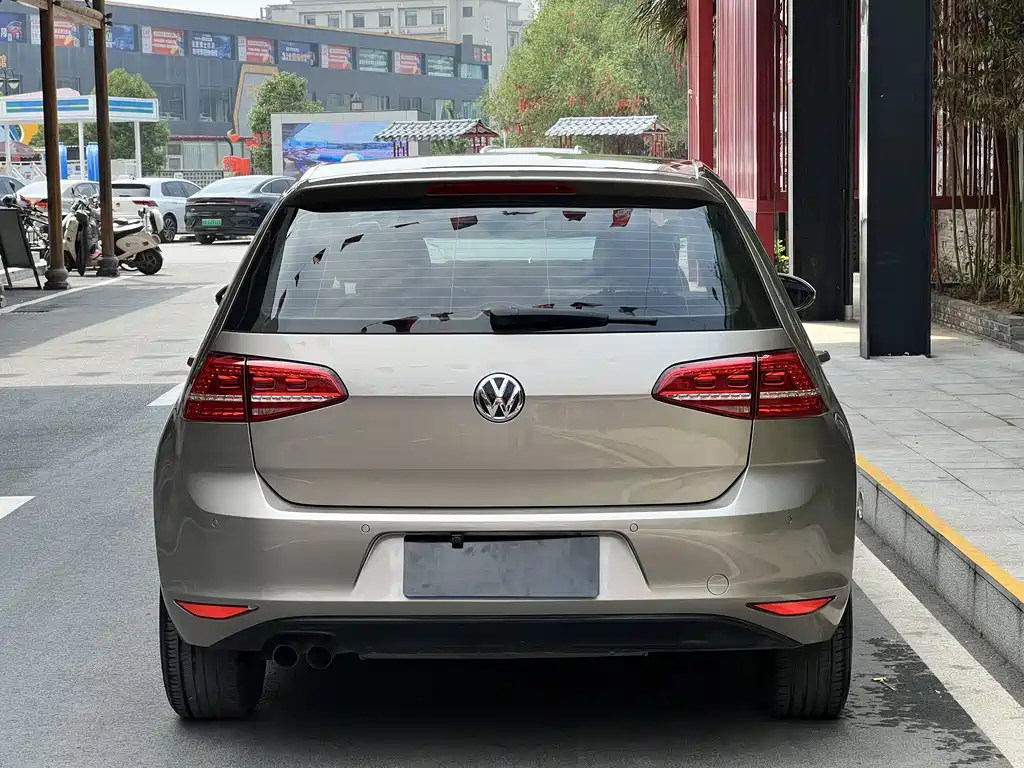 Volkswagen Golf — миниатюра 14