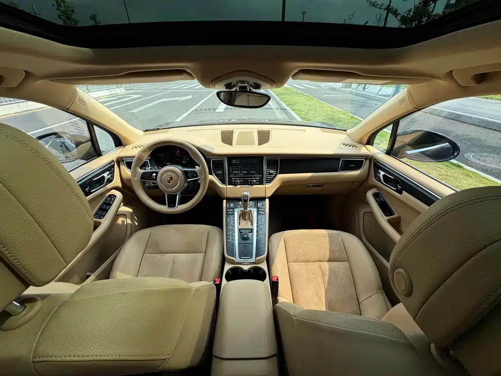 Porsche Macan — миниатюра 18