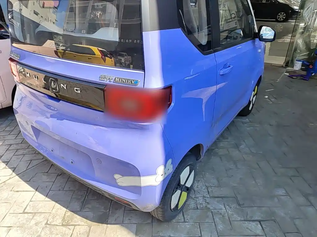 Wuling MINIEV — миниатюра 8