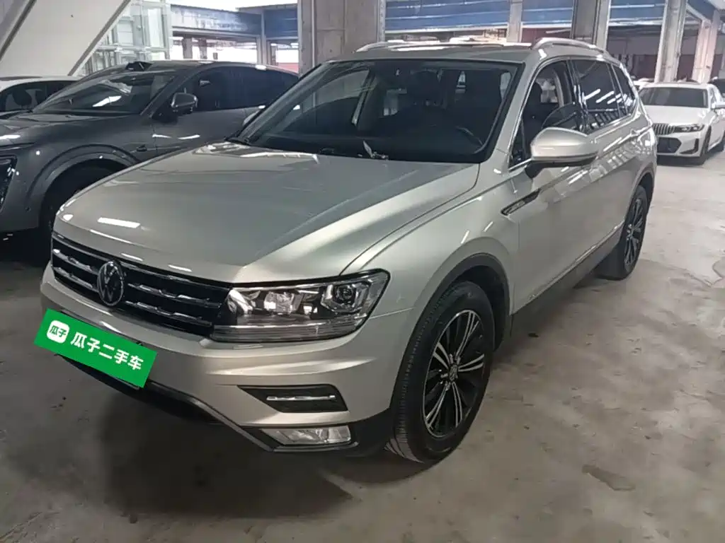 Volkswagen Tiguan L — миниатюра 2