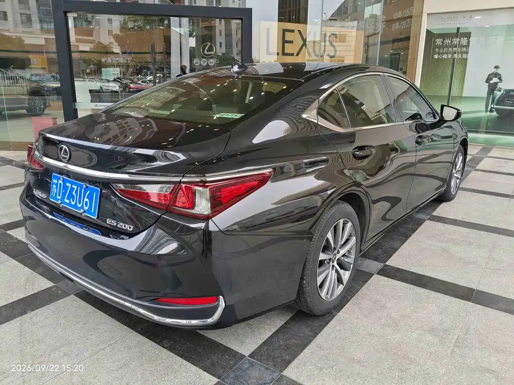 Lexus ES — миниатюра 6